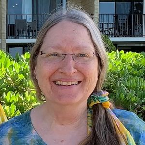 Meet your Posher, Lynda